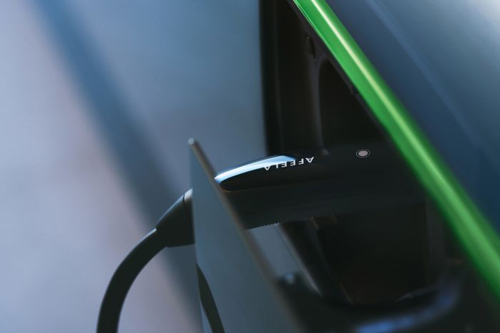 Ilustrasi pengecasan AFEELA 1.