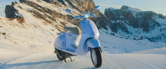 Vespa 946 Snake &ldquo;Icy&rdquo; siap dirilis dengan unit terbatas di seluruh dunia