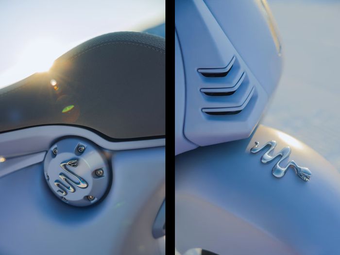 Logo ular di Vespa 946 Snake Icy