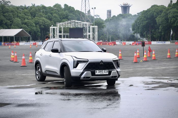 Per Januari 2025, harga Mitsubishi XForce dijual dari Rp 385 juta hingga Rp 426,35 juta.