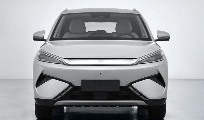 Tampak depan BYD Atto 3 facelift