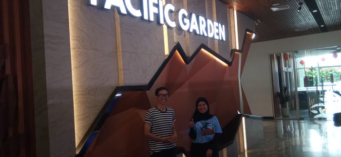 Wahyu Kartawijaya  Marketing Communication Manager dan Yetty Syamsiyanti