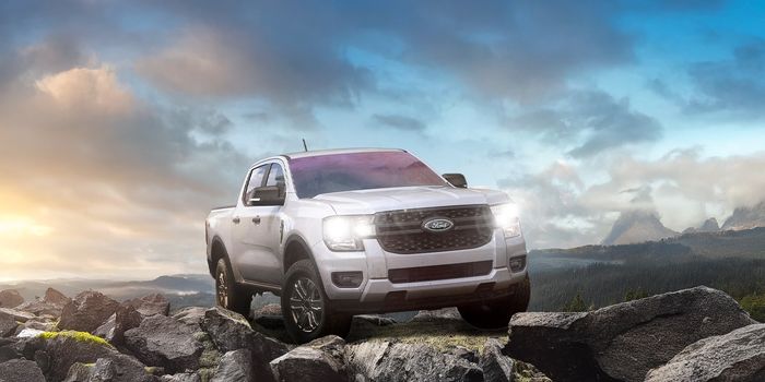 Next-Gen Ford Ranger XL 2.0L 4x4 M/T