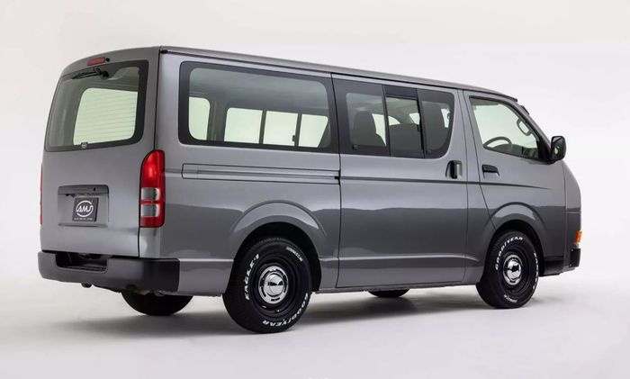 area buritan masih sama seperti Toyota HiAce standar