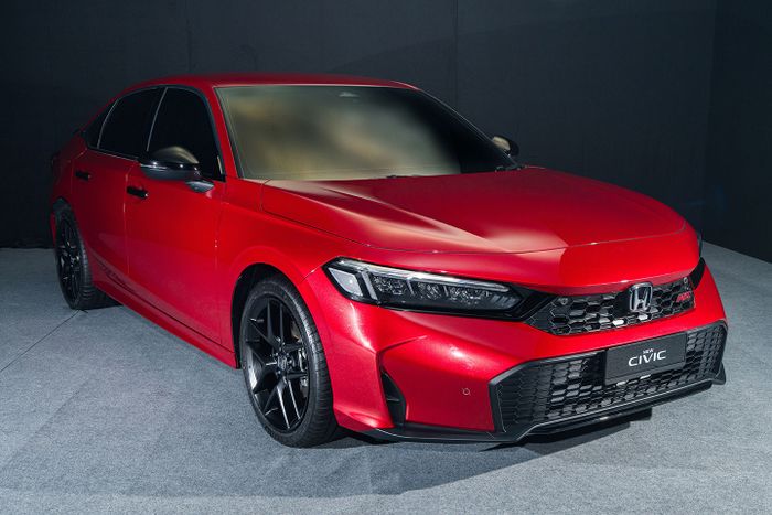 Honda Civic RS mesin turbo masih dijual di Malaysia.