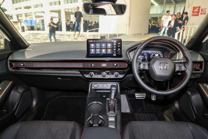 Interior Honda Civic facelift.