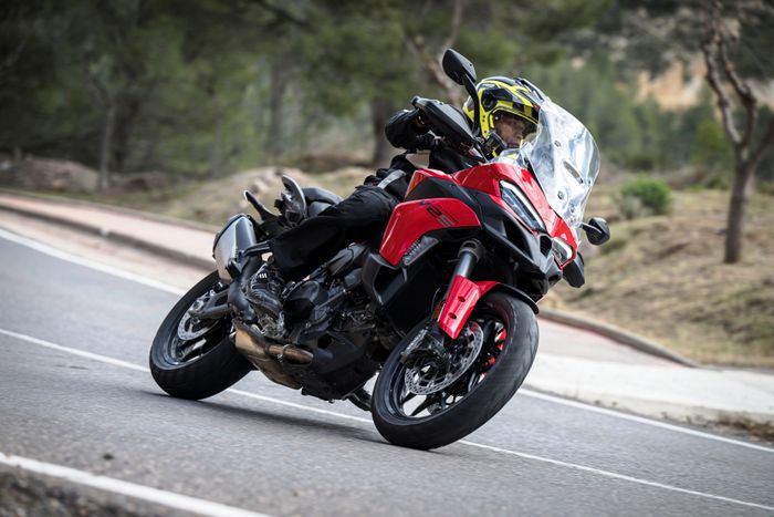 GridOto.com saat mengetes Ducati Multistrada V2 di Valencia, Spanyol