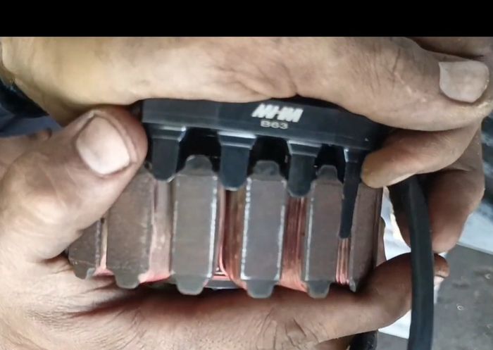 Sensor CKP bisa rusak karena sil kruk as di area magnet rembes enggak diganti 