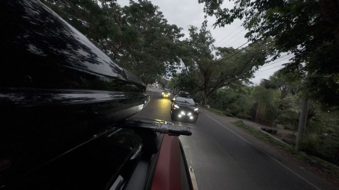 Keseruan Indonesia One (PI-ONE) Chapter Bandung Raya ketika melas jalan yang berliku dan gelap