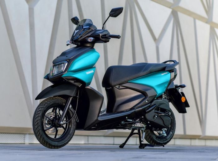 detail tampilan Yamaha RayZR warna Matt Cyan