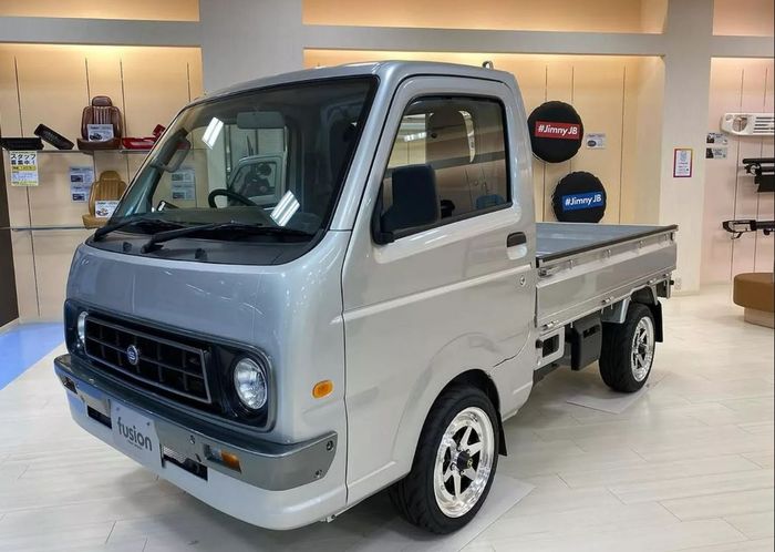 pelek baru ukuran 12 inci barunya punya nuansa sporty