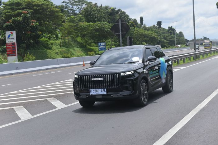 Di mode EV, JAECOO J7 SHS bisa melaju lebih dari 100 km/jam