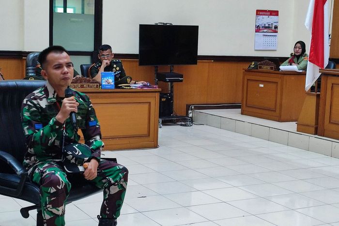 Kelasi Kepala Bambang Apri Atmojo, Anggota TNI AL yang menembak paha dan dada bos rental mobil, Ilyas Abdurrahman di rest area KM 45 tol Tangerang-Merak