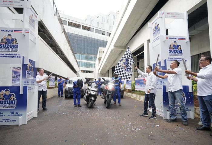 Suzuki juga memberikan semangat bagi para mekanik Bengkel Resmi melalui perkenalan seragam berwarna baru, mulai digunakan secara Nasional pada April 2025