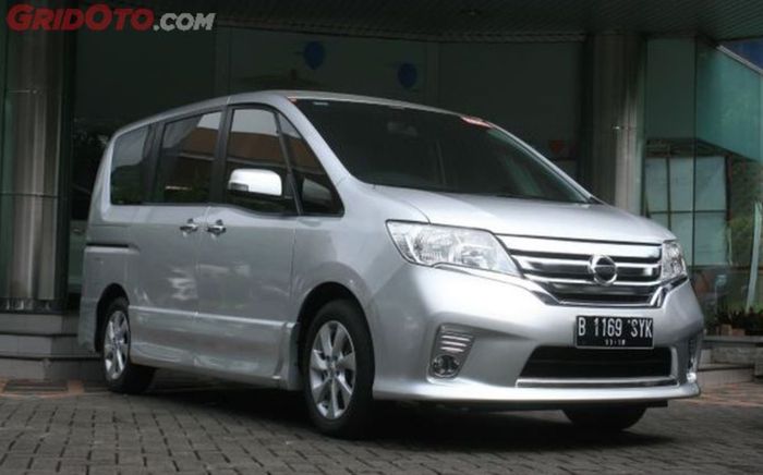 Nissan Serena C26