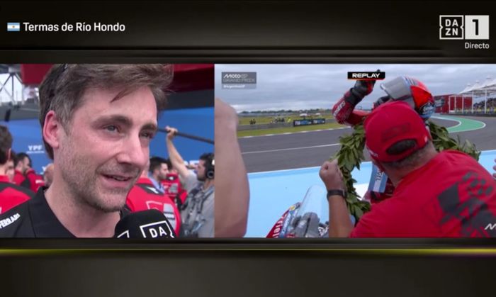 Pablo Nieto (kiri) terharu gara-gara selebrasi Marc Marquez