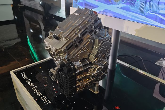 Transmisi tiga percepatan Stepless Super DHT milik Chery - ACTECO.