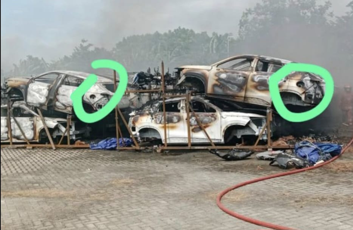 Lubang tangki BBM di KD Kit Chery Omoda yang terbakar di Bekasi