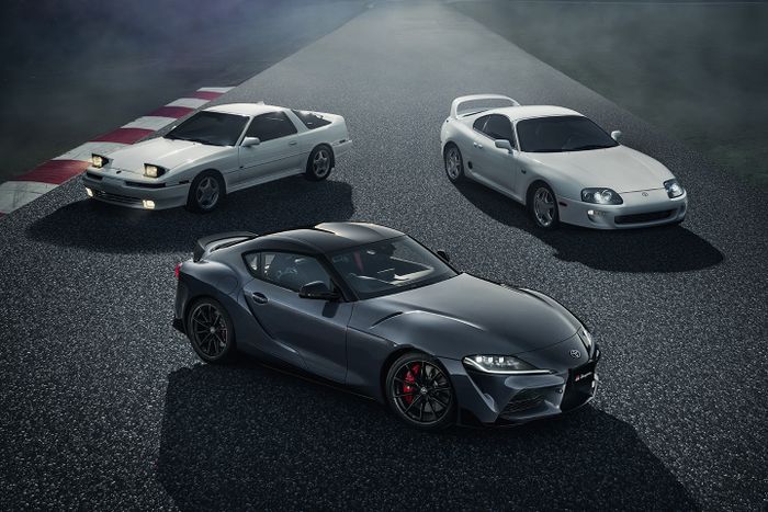 Toyota GR Supra RZ bersama dua generasi sebelum Supra.