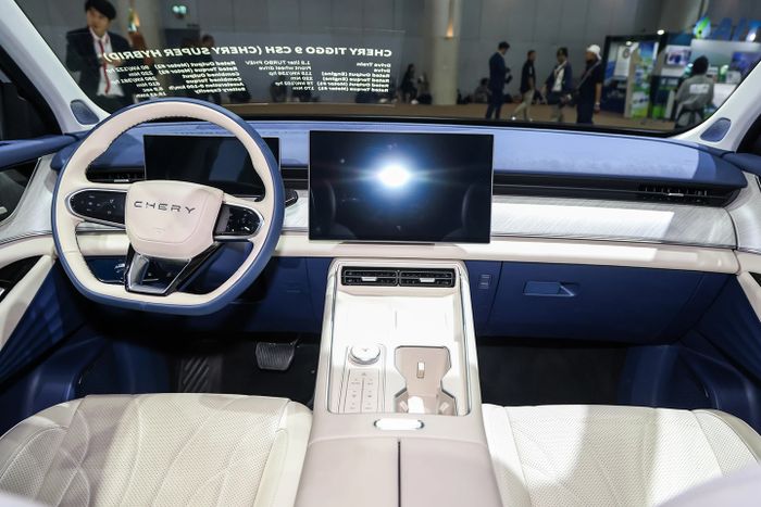 Interior Chery Tiggo 9 CSH.