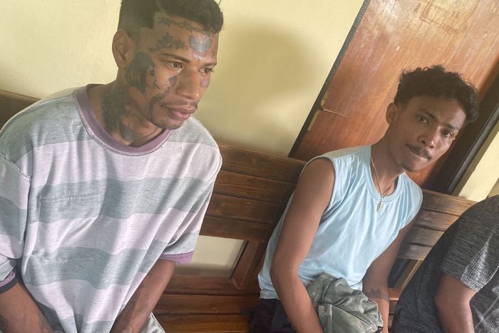 Dua pelaku pelemparan batu ke mobil seorang Youtuber di Malaka, NTT