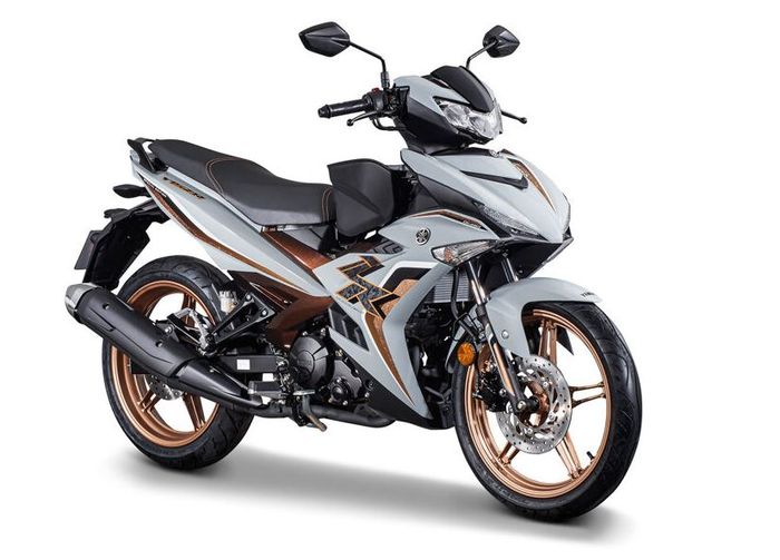 detail tampilan Yamaha Y15ZR SE 2025 yang memiliki kelir Bronze Fury