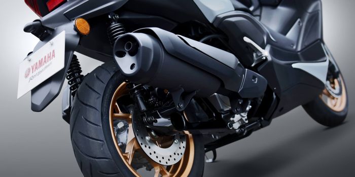 Desain knalpot baru Yamaha XMAX 250