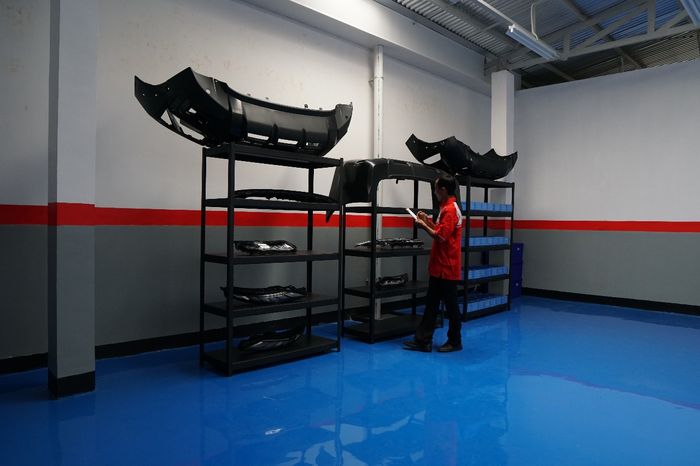 Fasilitas Bodi &amp; Cat Resmi MMKSI di Jabodetabek 