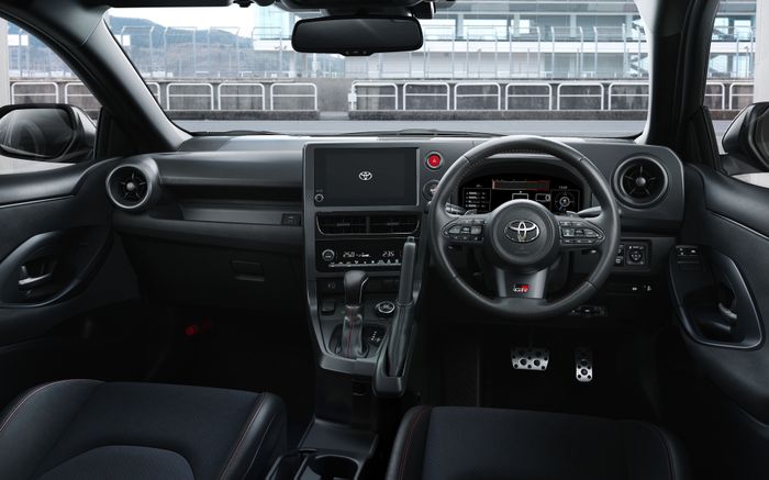 Interior Toyota GR Yaris terbaru.