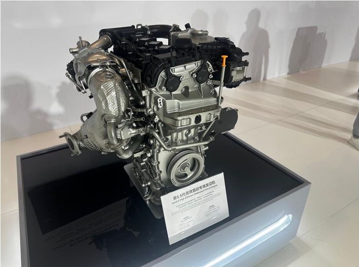 Mesin ini memiliki efisiensi termal lebih dari 44,5 persen.