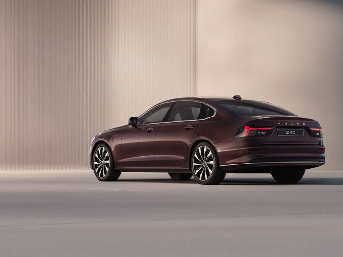Buritan baru Volvo S90.