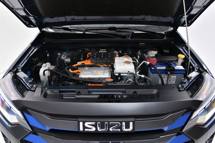 Tidak ada mesin di balik kap Isuzu D-MAX EV, hanyakomponen listrik.