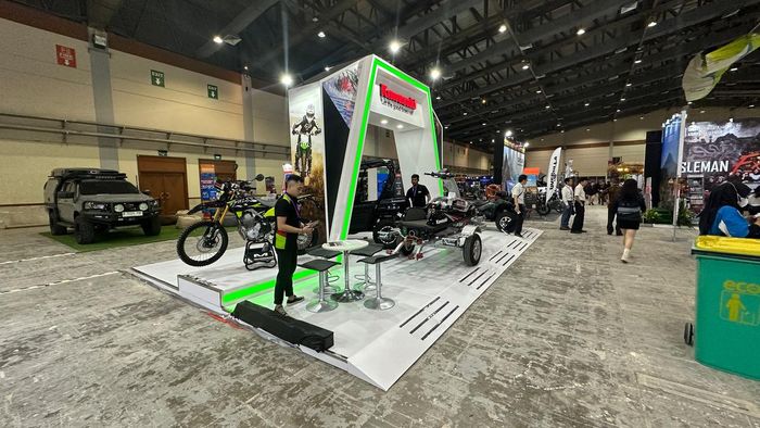 Booth Kawasaki Indonesia dalam gelaran DXI 2025