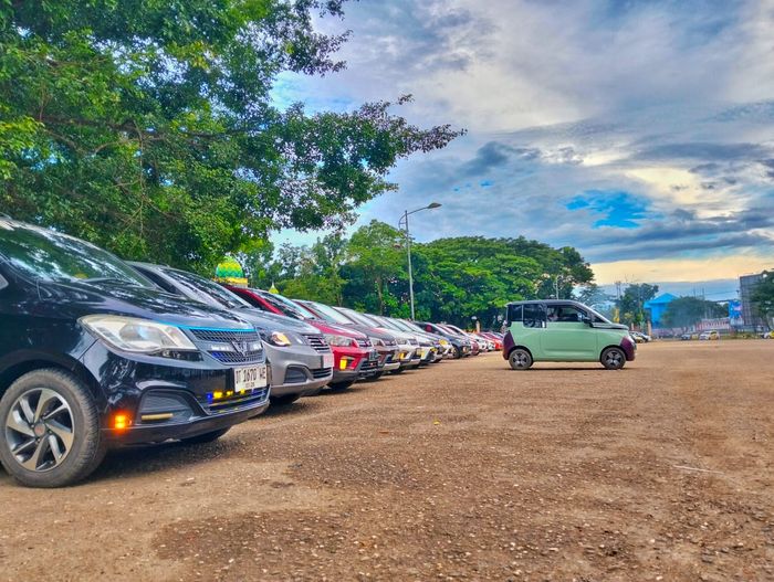 Deretan mobil Wuling milik anggota WLCI 