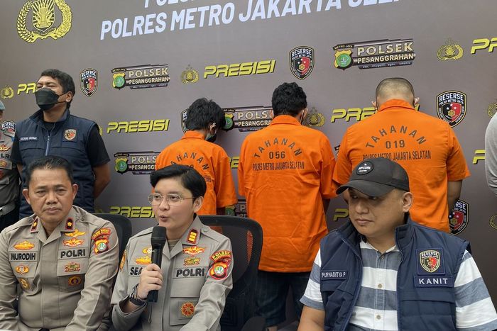 Rilis pengungkapan curanmor oleh Polsek Pesanggrahan pada Kamis (8/5/2025).