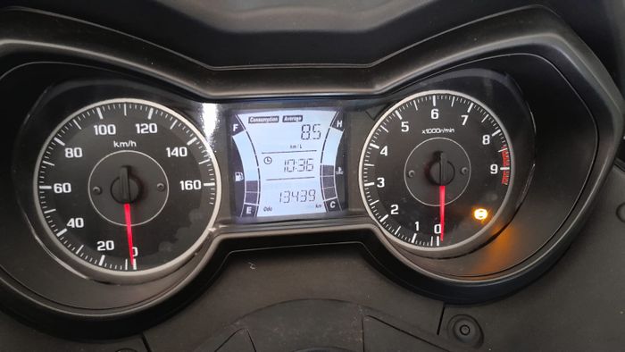 Odometer baru menunjukkan  13 ribuan km saat dibeli Rama