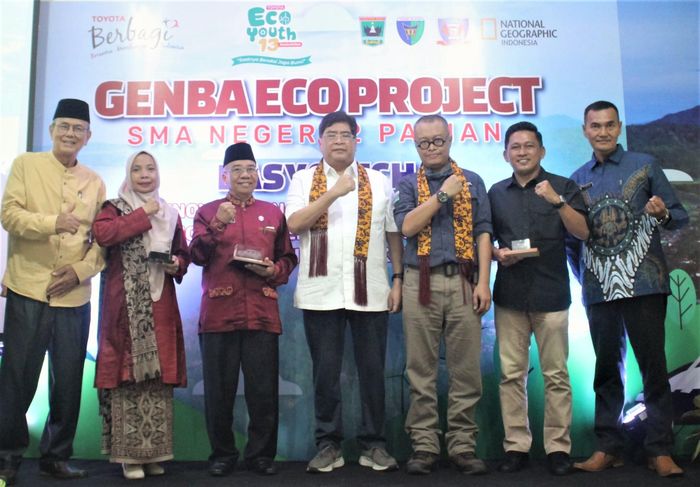 Pendampingan Sekolah Finalis TEY Ke-13 Di Kota Padang Penggunaan Drone Tanpa Emisi untuk Geliatkan Perekonomian Masyarakat