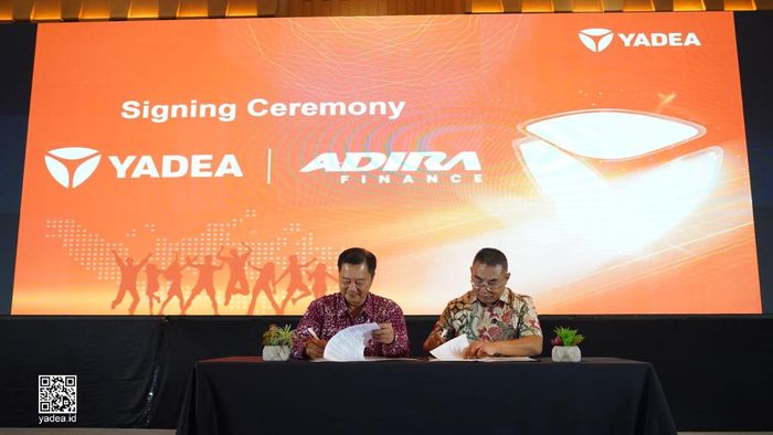 Yadea Indonesia kerjasama dengan Adira Finance untuk mempermudah pembiayaan