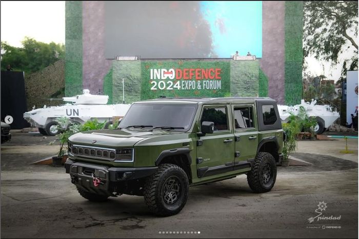 Mobil listrik taktis MV3-EV Pandu yang diluncurkan di Indo Defence Expo & Forum 2025 di JIExpo Kemayoran, Jakarta Pusat, (11/6/25)