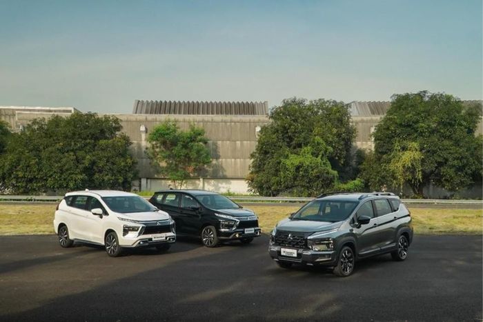 New Mitsubishi Xpander dan New Mitsubishi Xpander Cross.