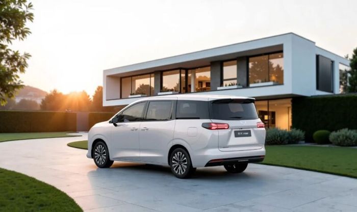 Wuling Cortez dengan pintu sliding door