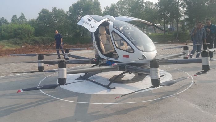 Prestige Aviation diketahui menjadi yang pertama memperkenalkan taksi terbang Ehang 216 di pasar Indonesia.