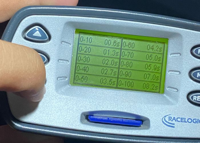 Catatan akselerasi BMW iX1 eDrive20 M Sport.