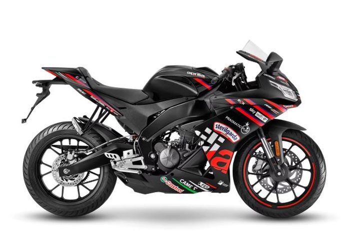 stripingnya menyerupai livery Aprilia RS-GP yang membalap di MotoGP