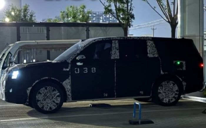 desain bodinya serba mengotak, mengindikasikan Xiaomi YU9 sebagai full-size SUV