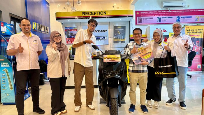 Dua pemenang masing-masing mendapatkan 1 unit Yamaha XMAX 250 Connected