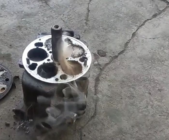 Kompresor terbakar akibat freon AC palsu 