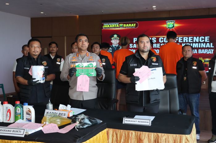 Penemuan oli palsu di kembangan berhasil diringkus Polres Jakarta Barat