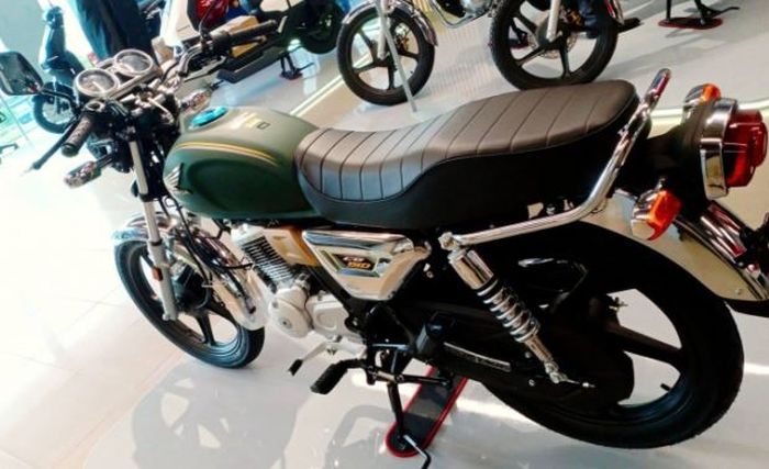 detail-detail krom ala motor jadul masih terasa di Honda CG150 baru ini