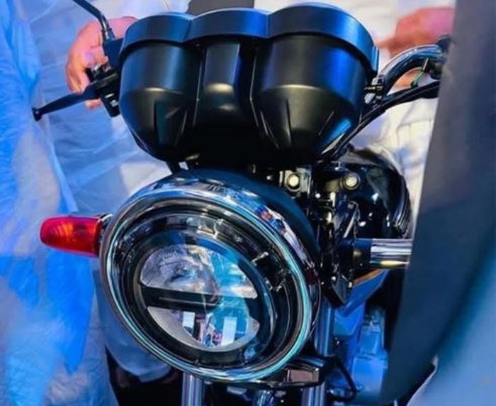 lampu depan sudah pakai LED untuk memberikan visibilitas optimal